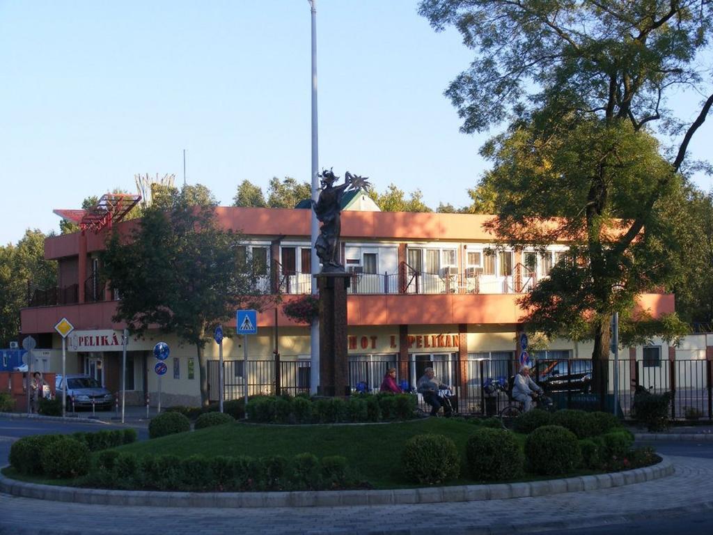 Hotel Pelikan Hódmezővásárhely Exteriér fotografie