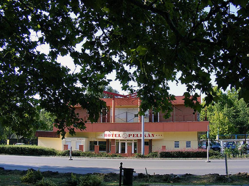 Hotel Pelikan Hódmezővásárhely Exteriér fotografie