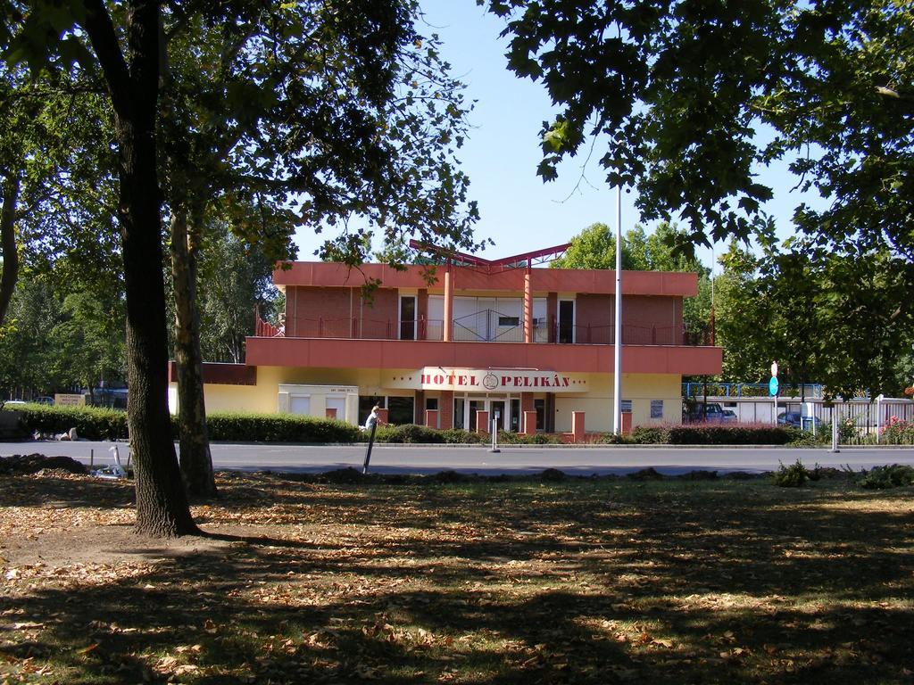 Hotel Pelikan Hódmezővásárhely Exteriér fotografie
