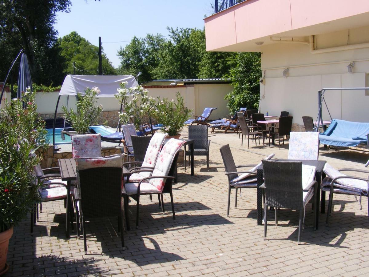 Hotel Pelikan Hódmezővásárhely Exteriér fotografie