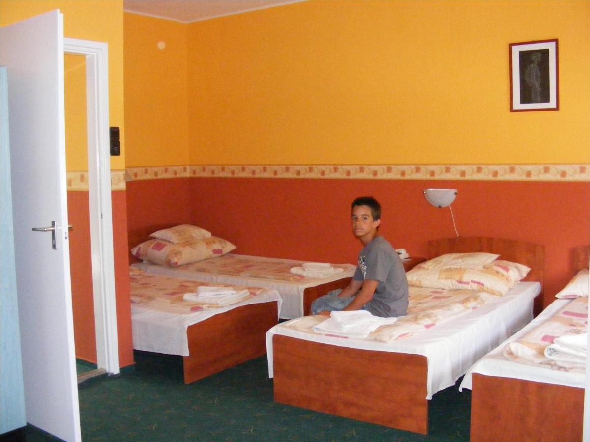 Hotel Pelikan Hódmezővásárhely Exteriér fotografie